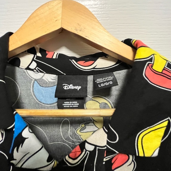 Mickey button down shirt - Picture 4 of 4